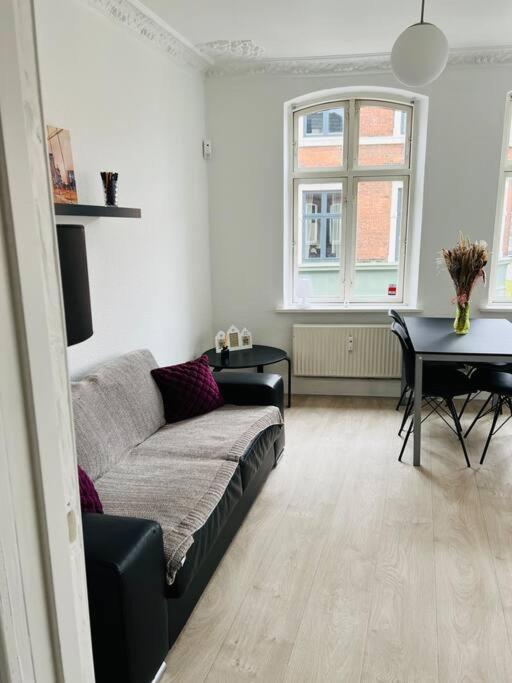 Lovely 1-Bedroom Condo In Aarhus C Exterior foto